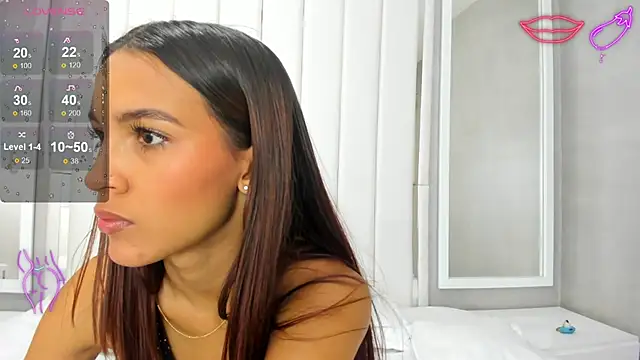 Snapshot of Carohorny4u chatting on 01/23/25, 10:22 Carohorny4u online show from 01/23/25, 10:22