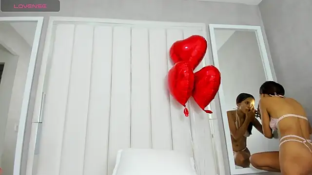 Snapshot of Carohorny4u chatting on 02/09/25, 10:20 Carohorny4u online show from 02/09/25, 10:20