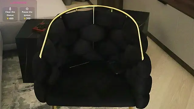 Snapshot of IrisNoire chatting on 01/25/25, 12:06 IrisNoire online show from 01/25/25, 12:06