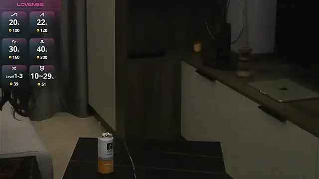 Snapshot of IrisNoire chatting on 01/29/25, 08:04 IrisNoire online show from 01/29/25, 08:04