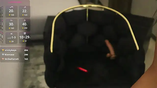 Snapshot of IrisNoire chatting on 02/04/25, 08:17 IrisNoire online show from 02/04/25, 08:17