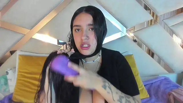 Snapshot of paulette_dupont chatting on 03/05/25, 12:59 paulette dupont online show from 03/05/25, 12:59