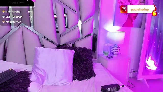 Snapshot of paulette_dupont chatting on 03/23/25, 04:05 paulette dupont online show from 03/23/25, 04:05