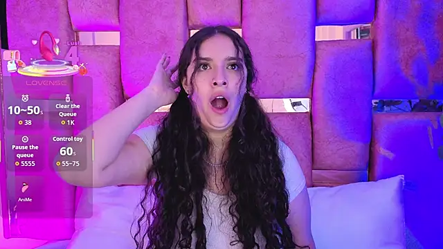 Snapshot of paulette_dupont chatting on 10/30/25, 03:52 paulette dupont online show from 10/30/25, 03:52