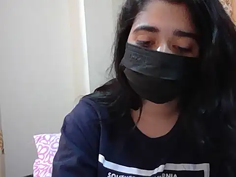 Snapshot of A-pusparani chatting on 04/12/26, 09:25 A-pusparani online show from 04/12/26, 09:25