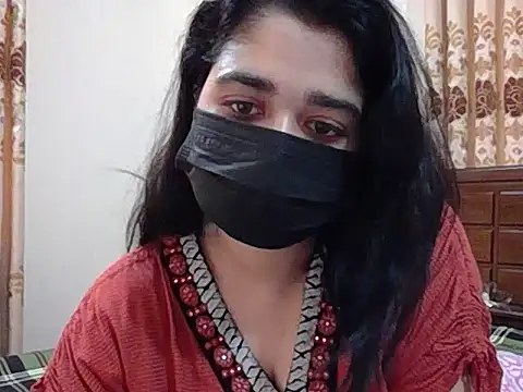Snapshot of A-pusparani chatting on 04/15/26, 05:36 A-pusparani online show from 04/15/26, 05:36