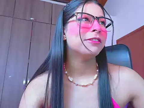 Snapshot of _ALLYSON18_ chatting on 06/25/26, 11:48 ALLYSON18 online show from 06/25/26, 11:48