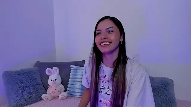 Snapshot of Brisa_blue chatting on 11/14/25, 04:38 Brisa blue online show from 11/14/25, 04:38