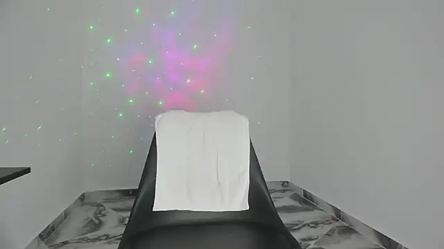 Snapshot of mikee_scooth chatting on 11/05/25, 11:27 mikee scooth online show from 11/05/25, 11:27