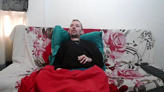 Sophia and Thomas online show from 05/07/26, 09:42