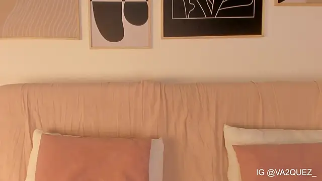 Heyloreley online show from 11/08/25, 02:01