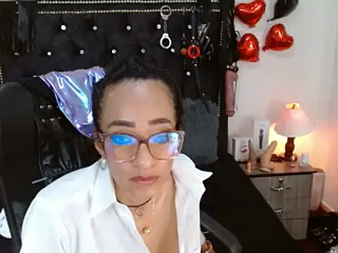 Snapshot of SamaraMartinez chatting on 02/18/25, 04:59 SamaraMartinez online show from 02/18/25, 04:59