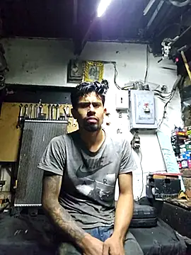 Snapshot of Menpolla_hot chatting on 11/11/25, 05:07 Menpolla hot online show from 11/11/25, 05:07