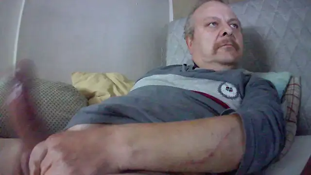 amylrmm1903 online show from 10/12/25, 03:11