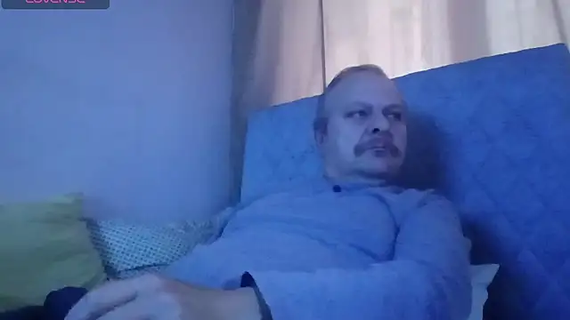 amylrmm1903 online show from 11/11/25, 12:49