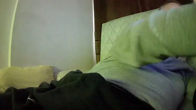 Snapshot of amylrmm1903 chatting on 03/21/26, 10:42 amylrmm1903 online show from 03/21/26, 10:42