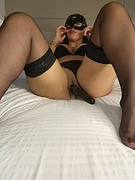 xxxHotQueen online show from 11/15/25, 06:26