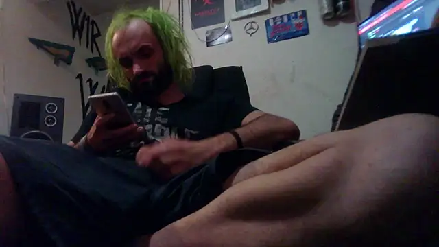 Snapshot of harterdome chatting on 04/21/26, 07:36 harterdome online show from 04/21/26, 07:36