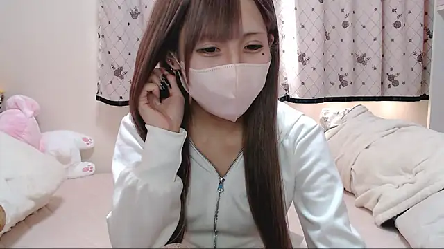 Snapshot of _hiyor_ chatting on 11/21/25, 06:12 hiyor online show from 11/21/25, 06:12