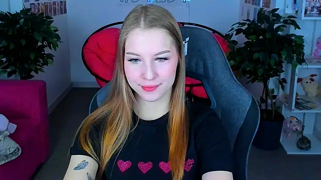 CuteMousee online show from 12/21/24, 02:30