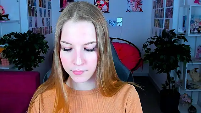 CuteMousee online show from 12/28/24, 06:08