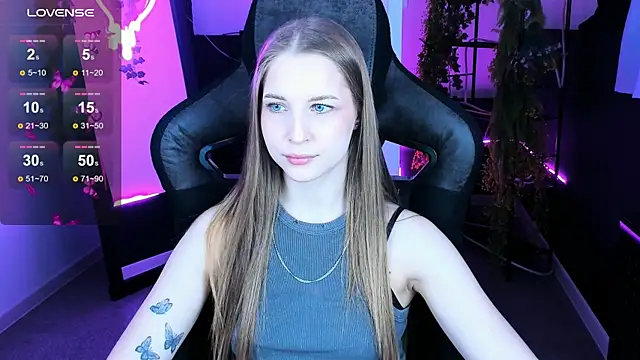 CuteMousee online show from 10/24/25, 08:44