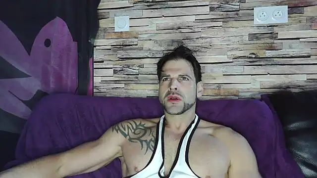 XxBigboybandxX online show from 12/12/24, 09:08