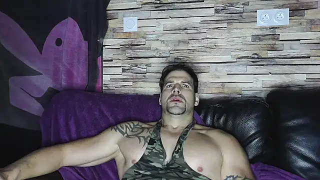 XxBigboybandxX online show from 01/03/25, 07:07