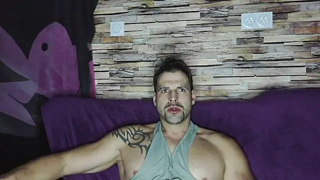 XxBigboybandxX online show from 01/24/25, 08:22