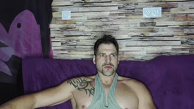 XxBigboybandxX online show from 01/25/25, 08:21