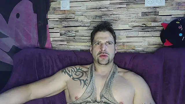 XxBigboybandxX online show from 03/02/25, 10:14