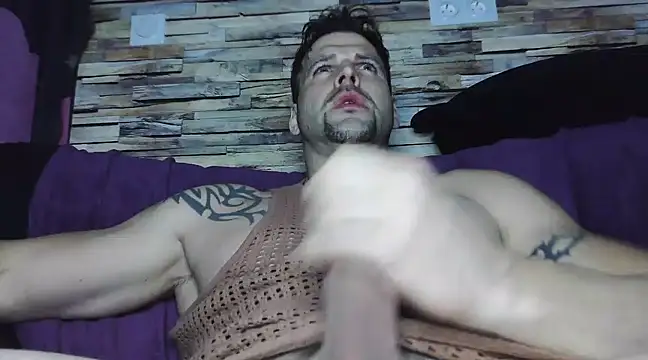 XxBigboybandxX online show from 03/18/25, 06:37