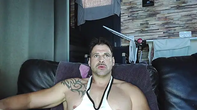 XxBigboybandxX online show from 11/04/25, 04:17