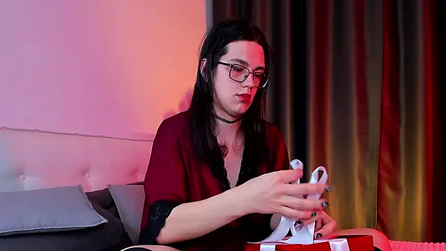 Alfreda Mills online show from 02/07/25, 03:01