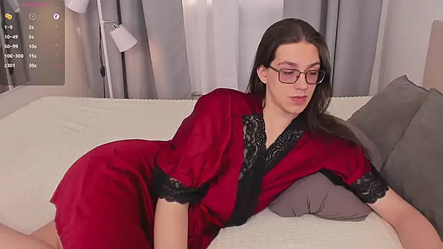 Snapshot of Alfreda_Mills chatting on 02/18/26, 10:33 Alfreda Mills online show from 02/18/26, 10:33