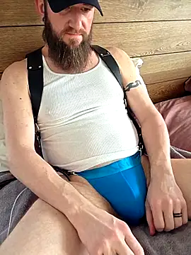 Icebearsticlese online show from 02/12/26, 10:16