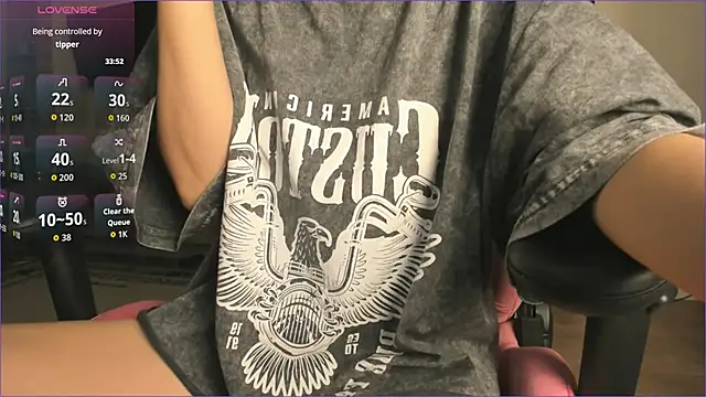 Snapshot of sweetiebunny22 chatting on 01/16/26, 12:31 sweetiebunny22 online show from 01/16/26, 12:31