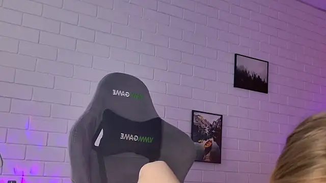 TinaDavil online show from 02/19/26, 09:16