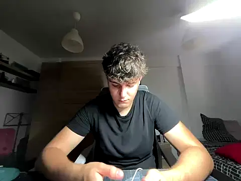 Snapshot of Pablogn24 chatting on 09/18/25, 06:21 Pablogn24 online show from 09/18/25, 06:21