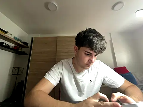 Snapshot of Pablogn24 chatting on 10/15/25, 03:12 Pablogn24 online show from 10/15/25, 03:12