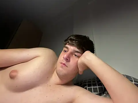 Snapshot of Pablogn24 chatting on 04/29/26, 04:27 Pablogn24 online show from 04/29/26, 04:27