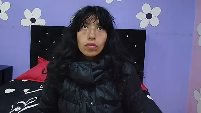 karolinee 66  online show from 03/06/26, 04:09