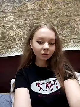 Snapshot of Ekaterina27 chatting on 05/14/26, 07:48 Ekaterina27 online show from 05/14/26, 07:48
