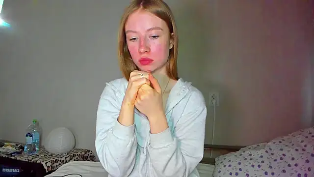 Snapshot of minidivaa_ chatting on 05/30/26, 04:15 minidivaa online show from 05/30/26, 04:15