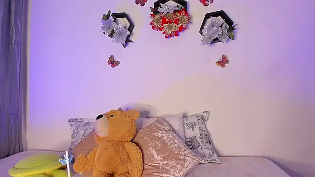 samara jonness online show from 12/27/24, 11:21