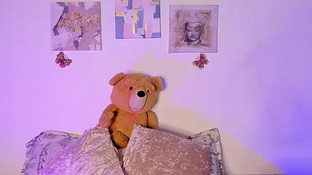 samara jonness online show from 01/31/25, 09:37