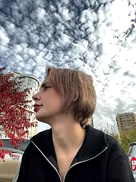 SandraCarter online show from 10/31/25, 07:20