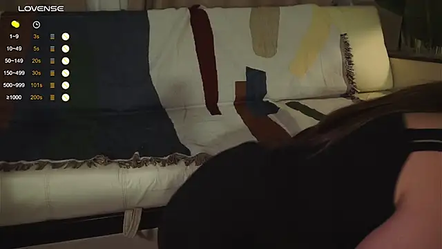 emma77  online show from 02/02/25, 08:08