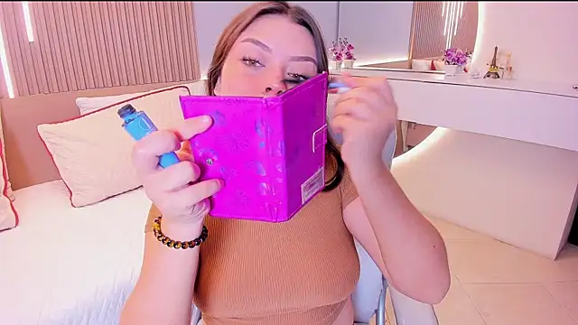 Snapshot of Sexy_paradise18_ chatting on 12/03/25, 03:47 Sexy paradise18 online show from 12/03/25, 03:47