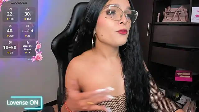 MeganDaviees online show from 10/04/25, 01:36